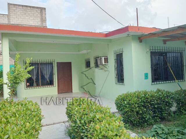 #CVYR-3437 - Casa para Venta en Túxpam - VZ - 1